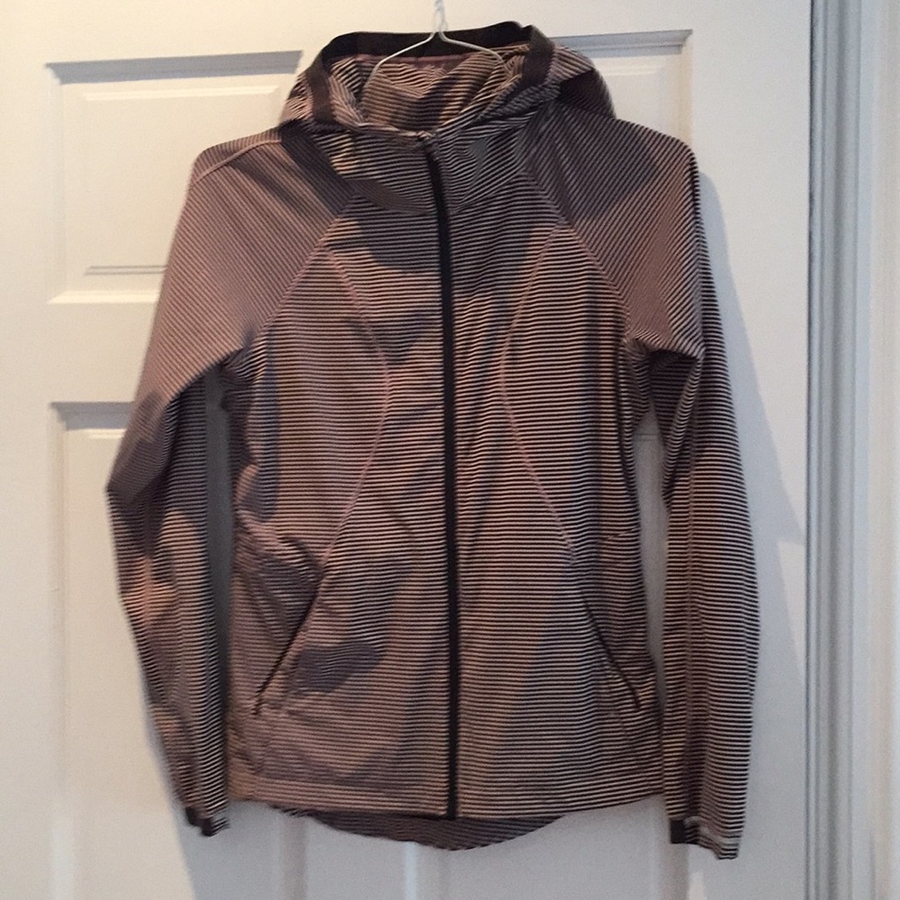 LuluLemon Run Go the Distance Jacket